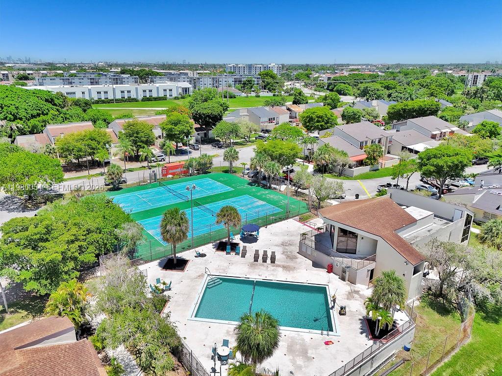 OAKVIEW CONDO NO 2 - Residential