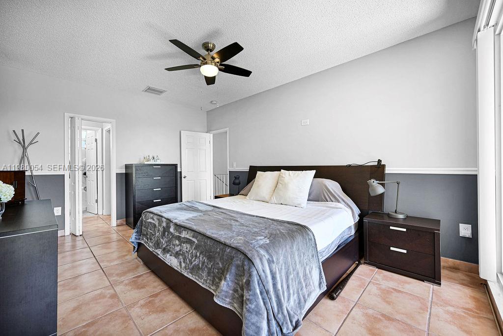 OAKVIEW CONDO NO 2 - Residential