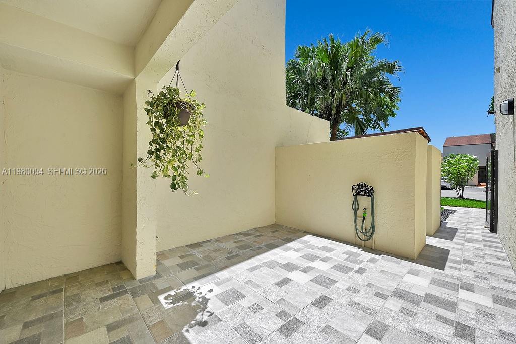 OAKVIEW CONDO NO 2 - Residential