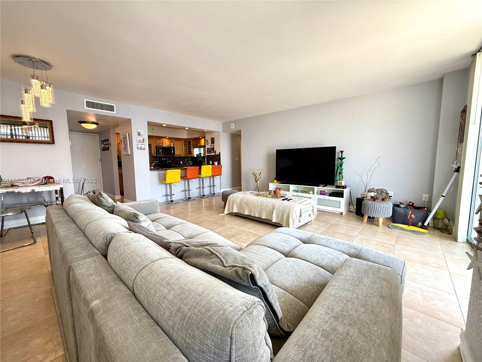 ADMIRALS PORT CONDO WEST - Residential