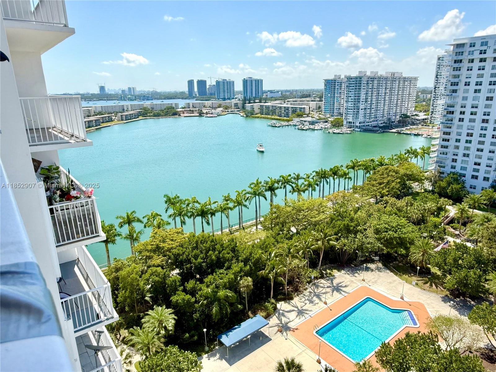 ADMIRALS PORT CONDO WEST - Residential
