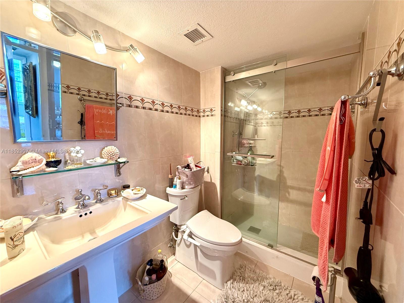 ADMIRALS PORT CONDO WEST - Residential