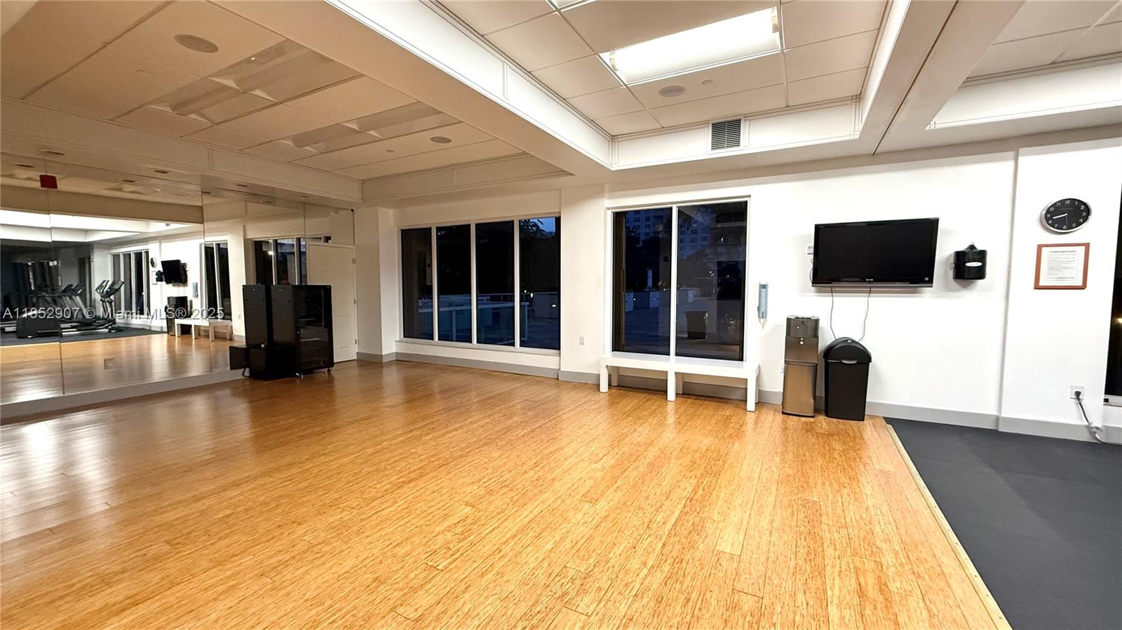 ADMIRALS PORT CONDO WEST - Residential