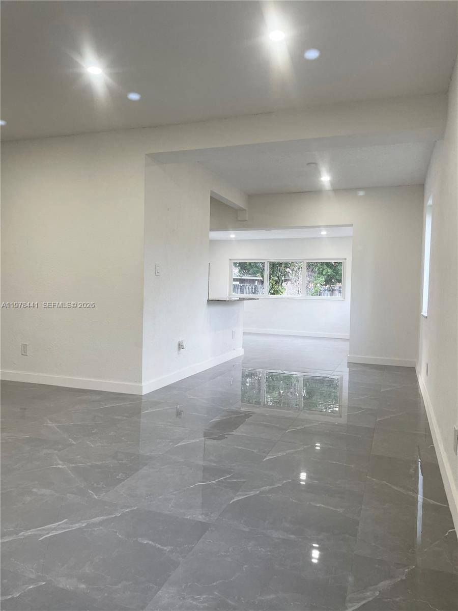 FAIRLAWN - Residential Lease