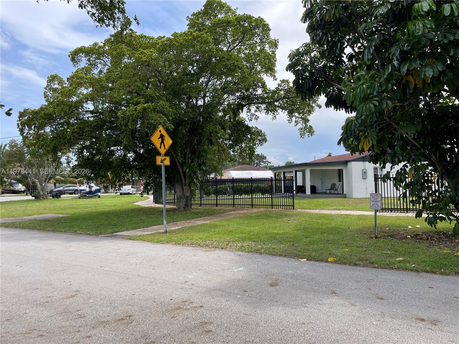 FAIRLAWN - Residential Lease