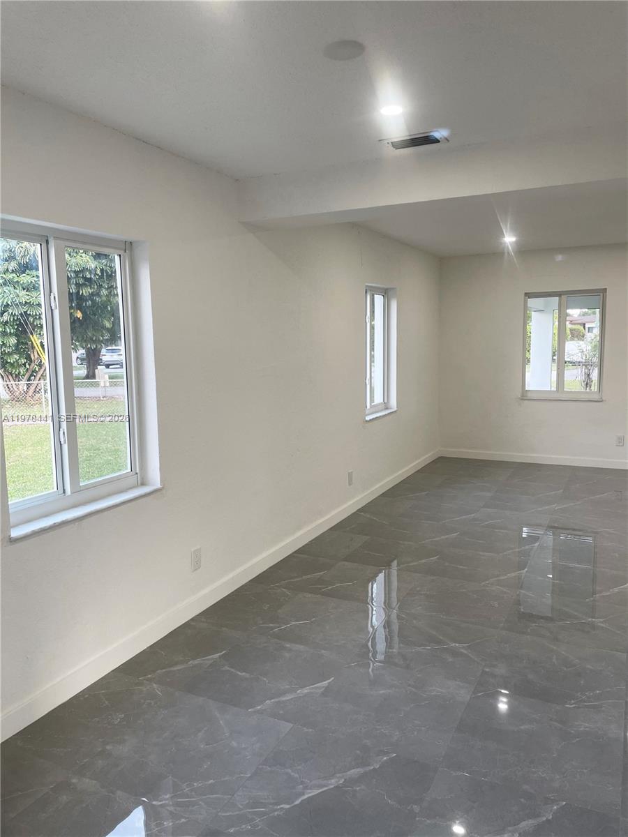 FAIRLAWN - Residential Lease