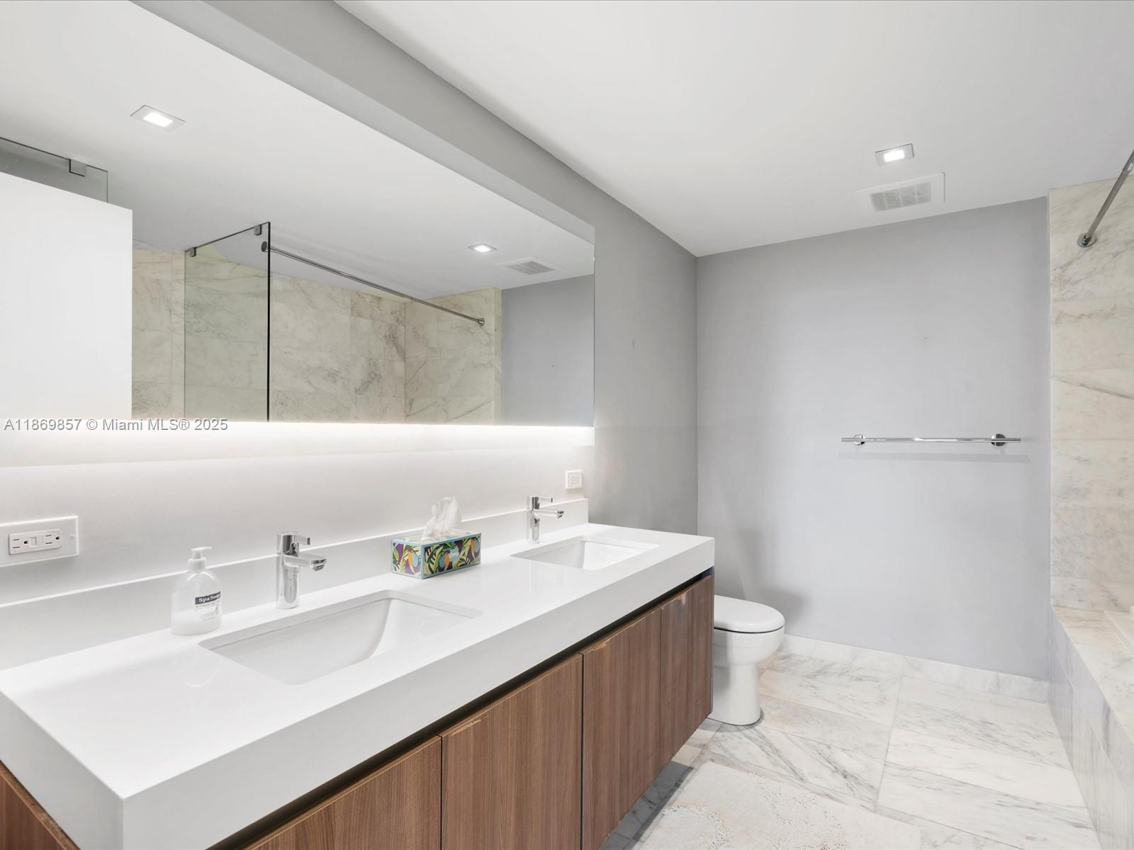 TIFFANY HOUSE CONDO - Residential