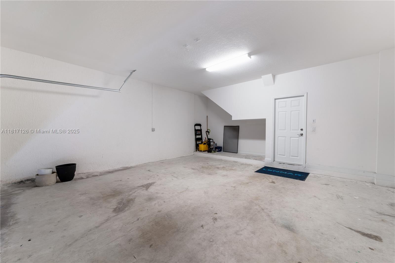 HERRAN-BARKETT SUBDIVISIO - Residential Lease