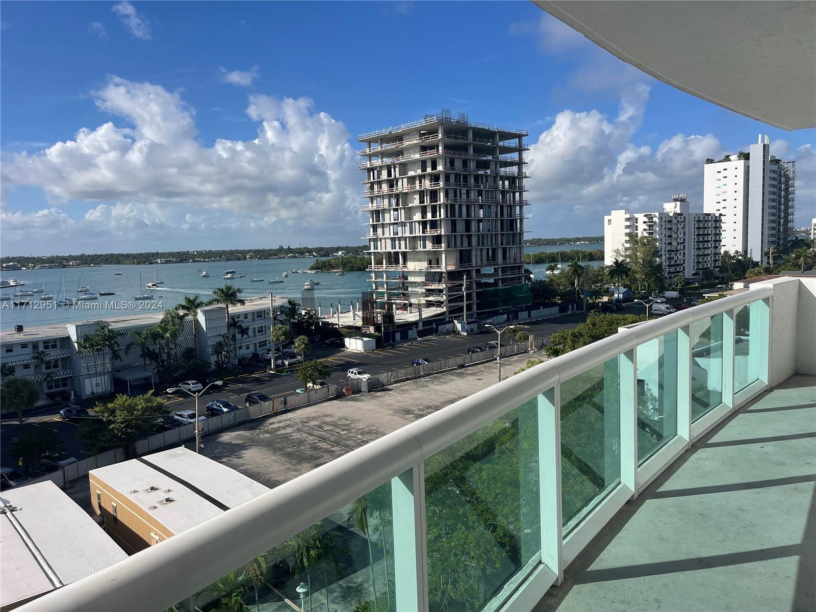 360 CONDO A - Residential