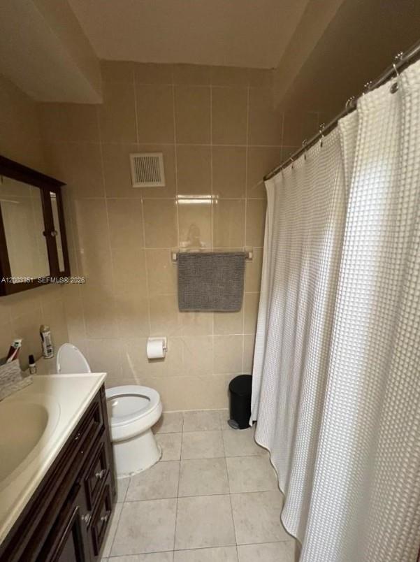 TAMIAMI PINES REV PLAT - Residential Income