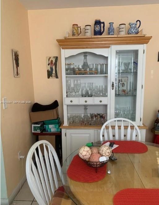 TAMIAMI PINES REV PLAT - Residential Income