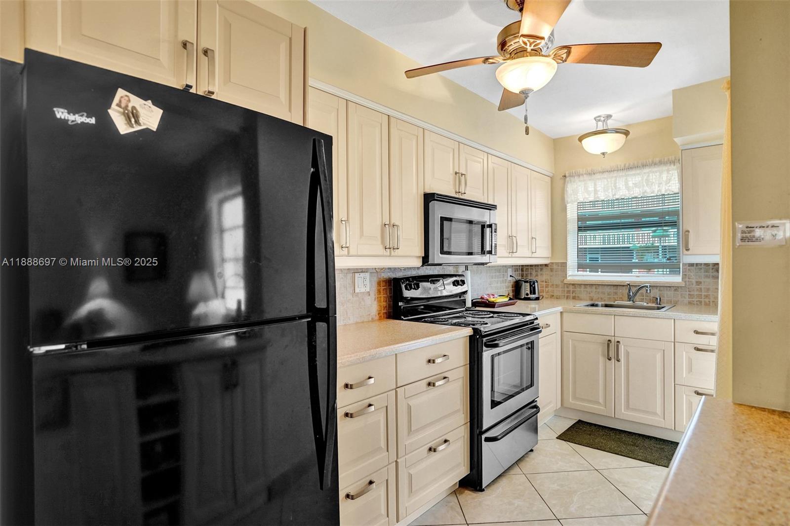 ELDORADO COUNTRY CLUB TOW - Residential