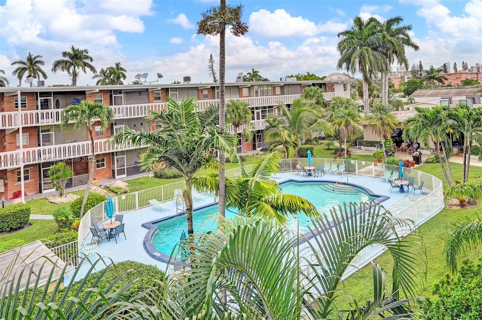 ELDORADO COUNTRY CLUB TOW - Residential