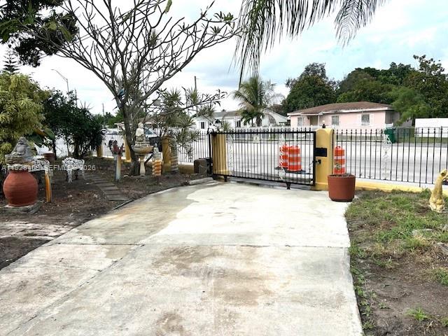 CURTISS PARK - Residential