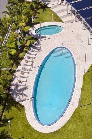 BLUE CONDO - Residential Lease