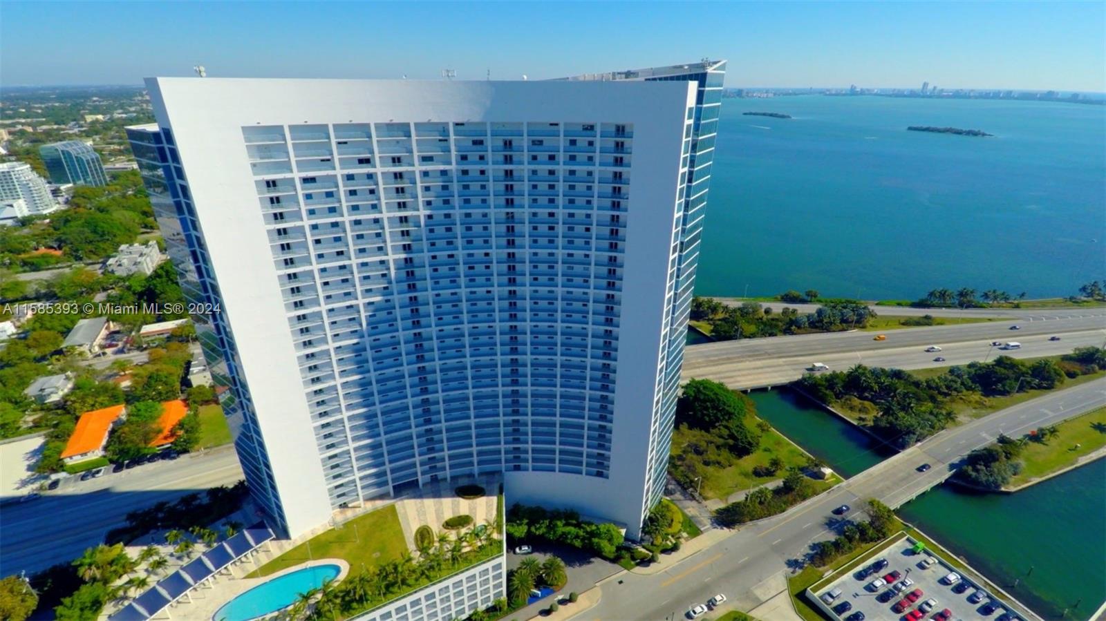 BLUE CONDO - Residential Lease