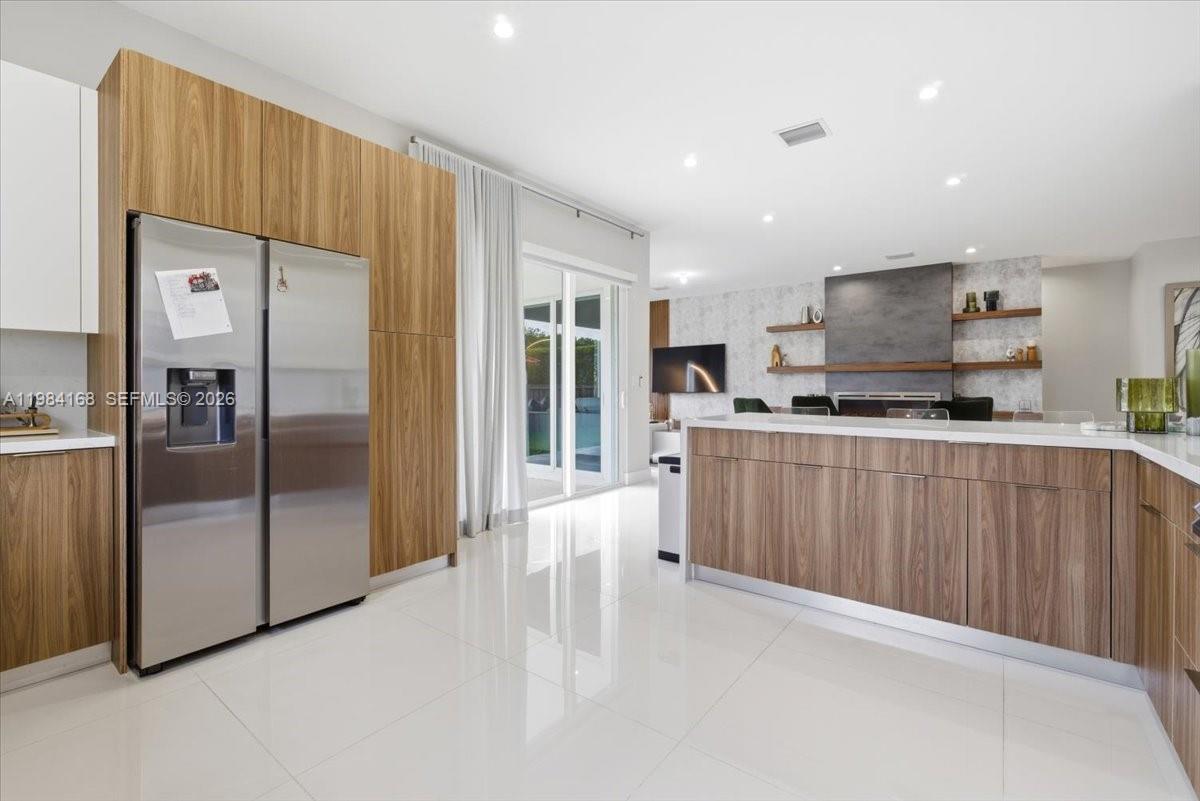 LINCOLN CITY SEC G - Residential