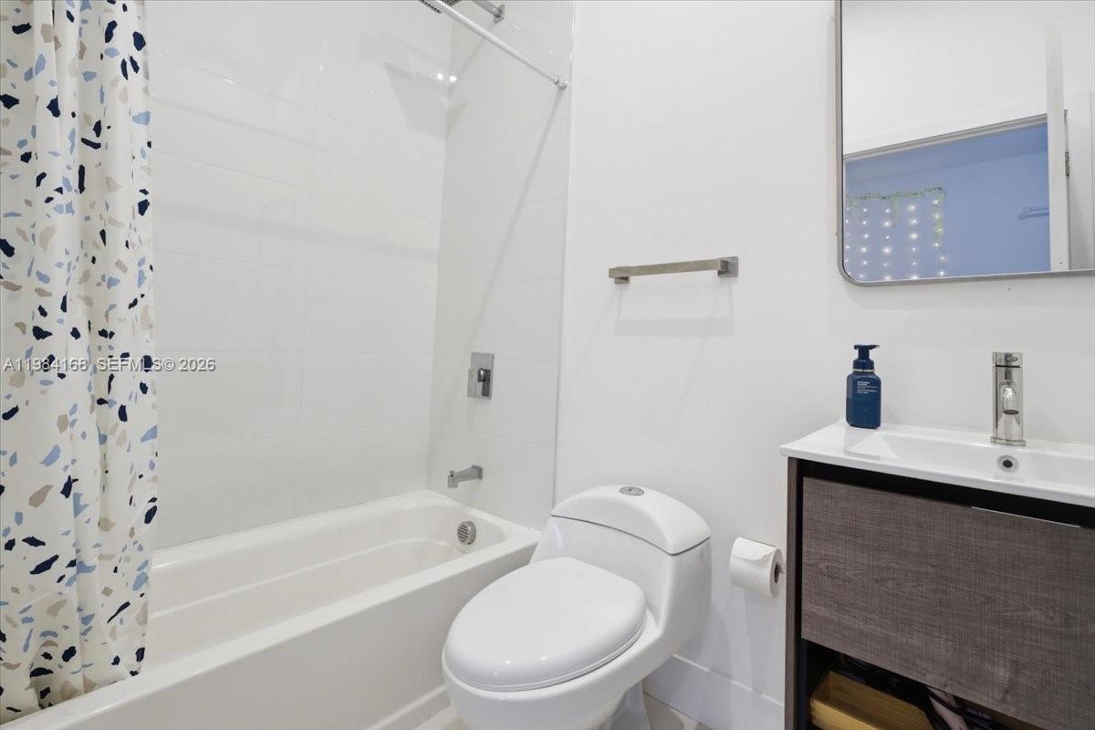 LINCOLN CITY SEC G - Residential