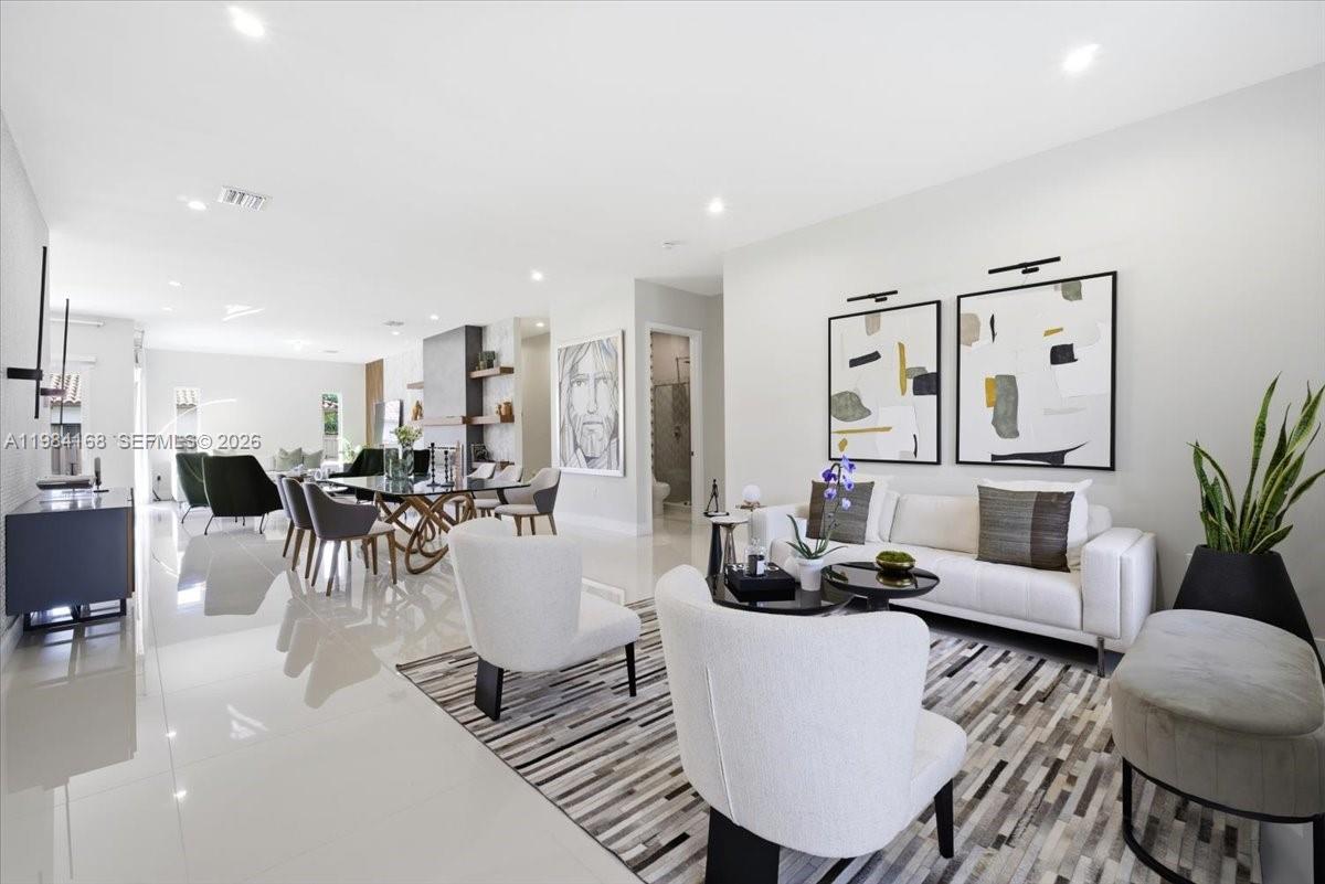 LINCOLN CITY SEC G - Residential