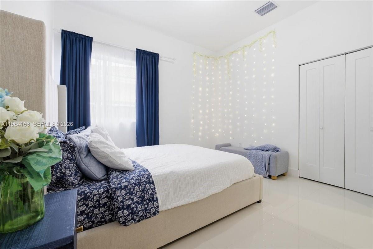 LINCOLN CITY SEC G - Residential