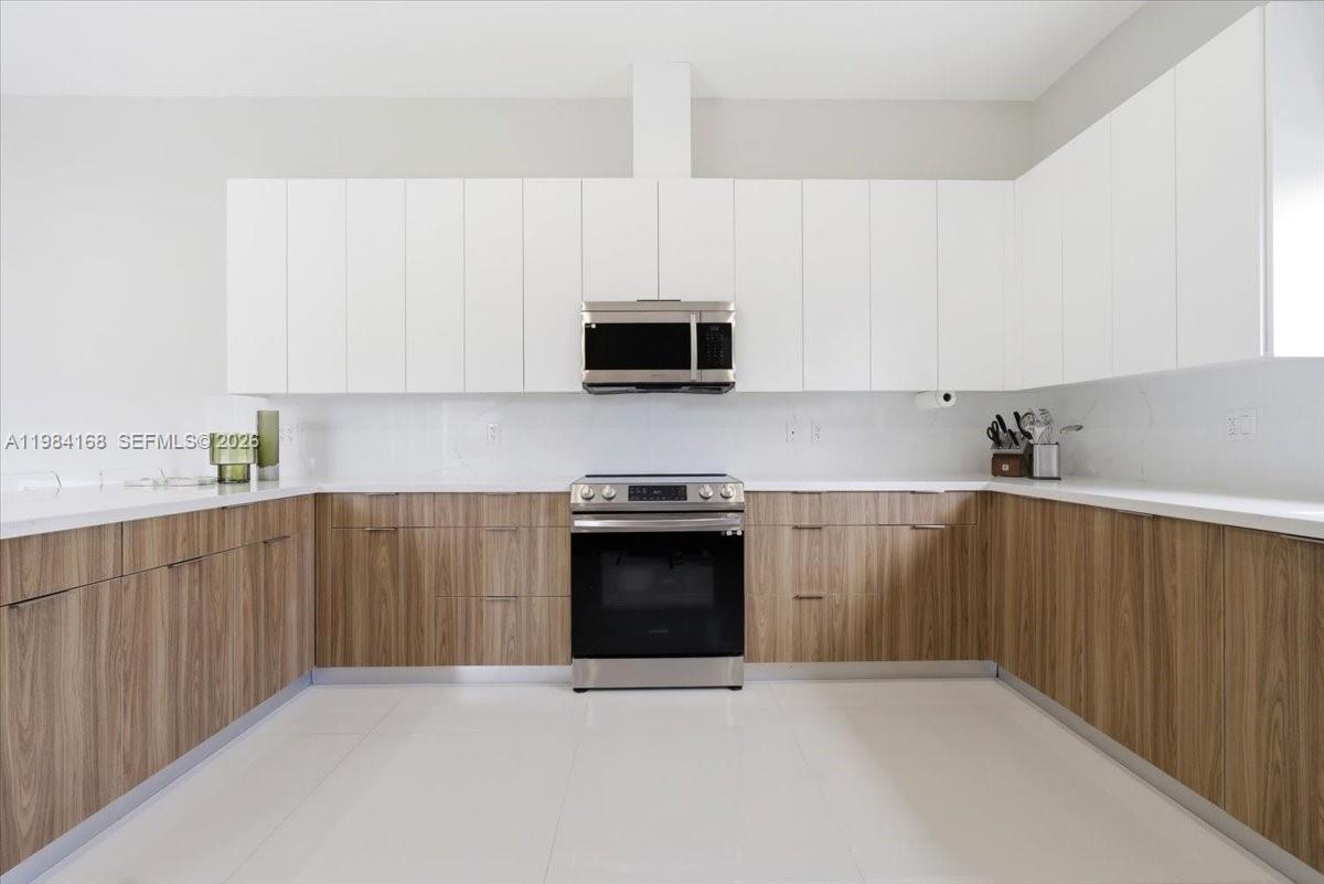 LINCOLN CITY SEC G - Residential