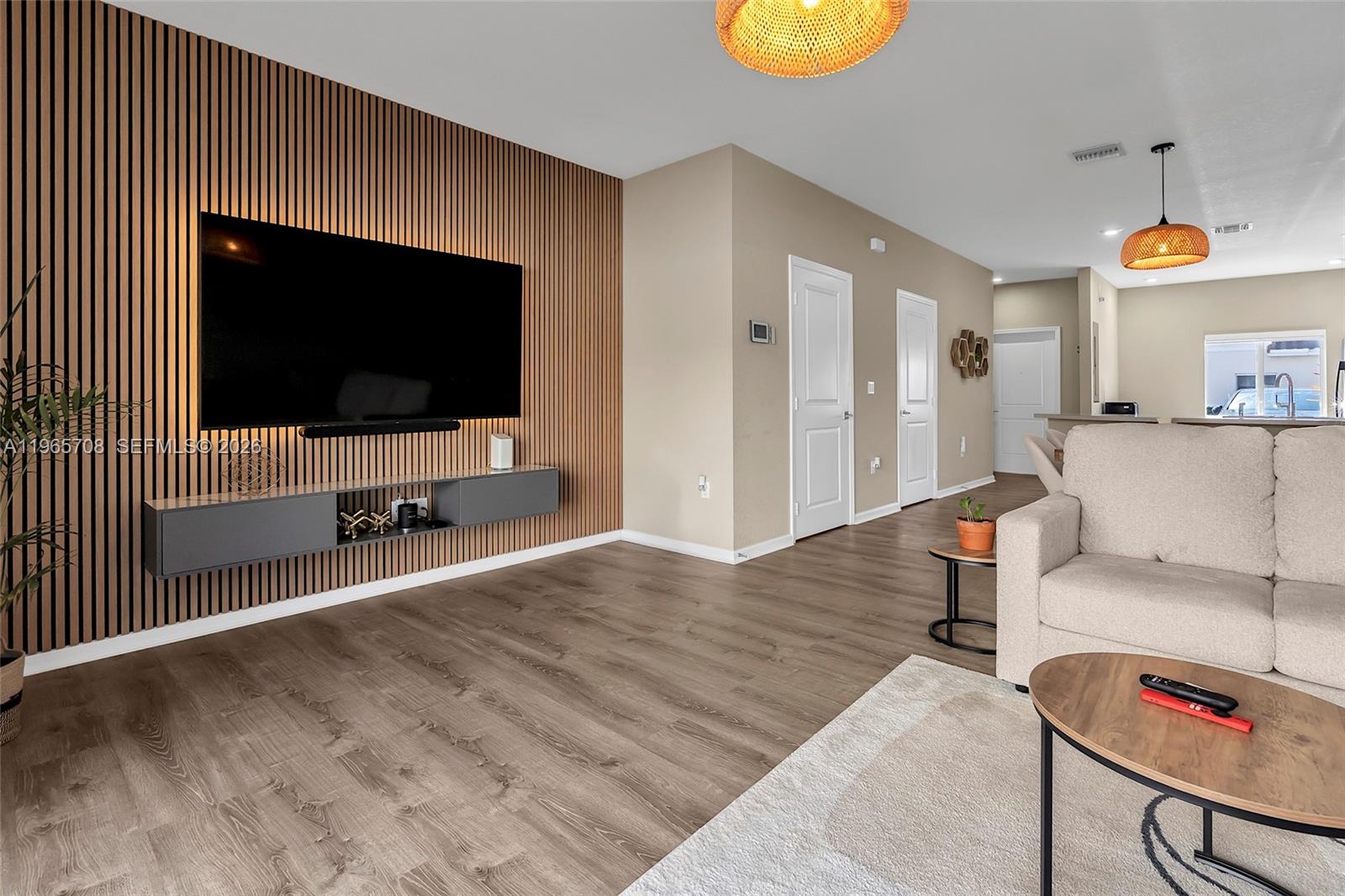 PRINCETON - Residential