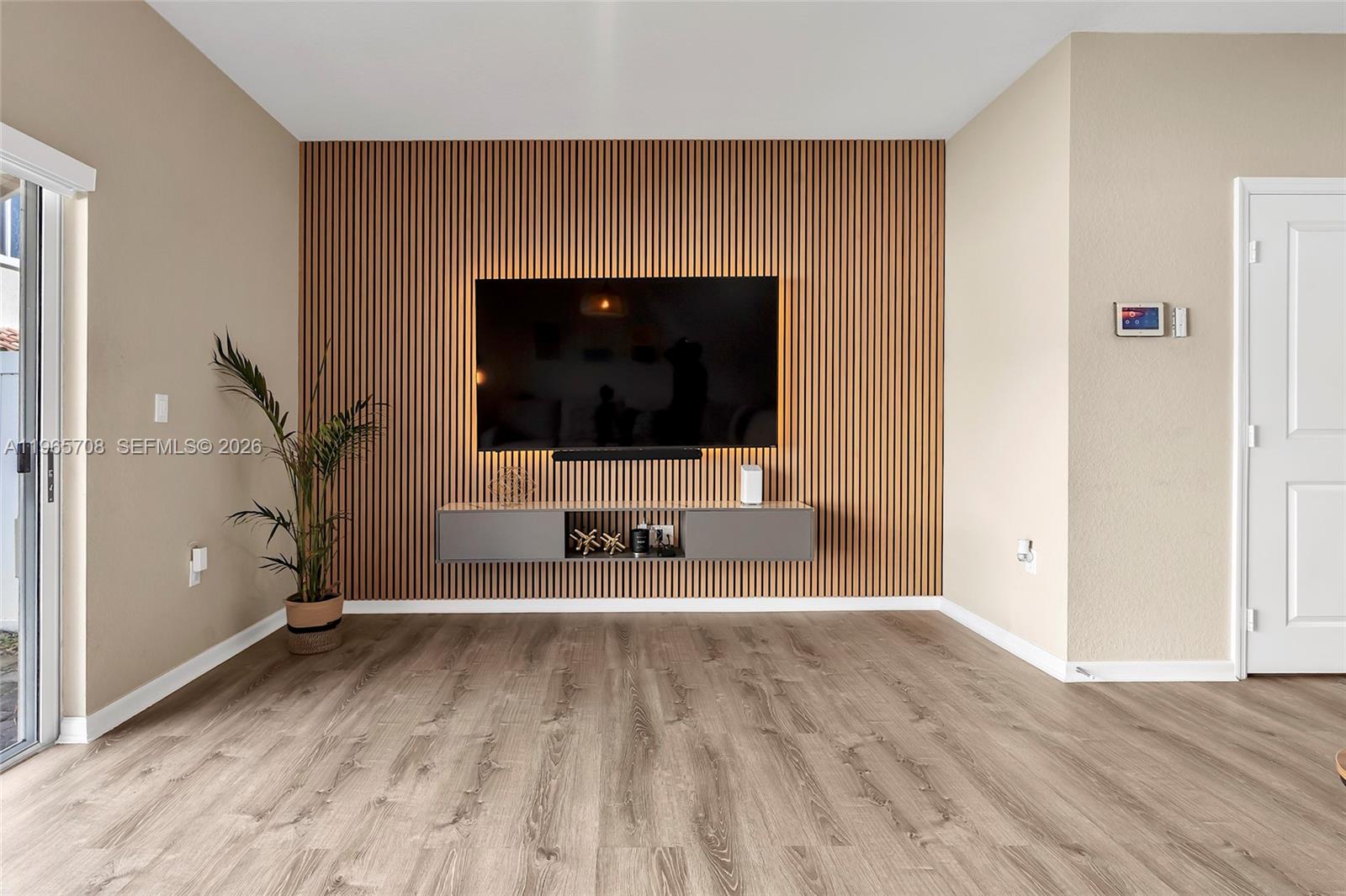 PRINCETON - Residential