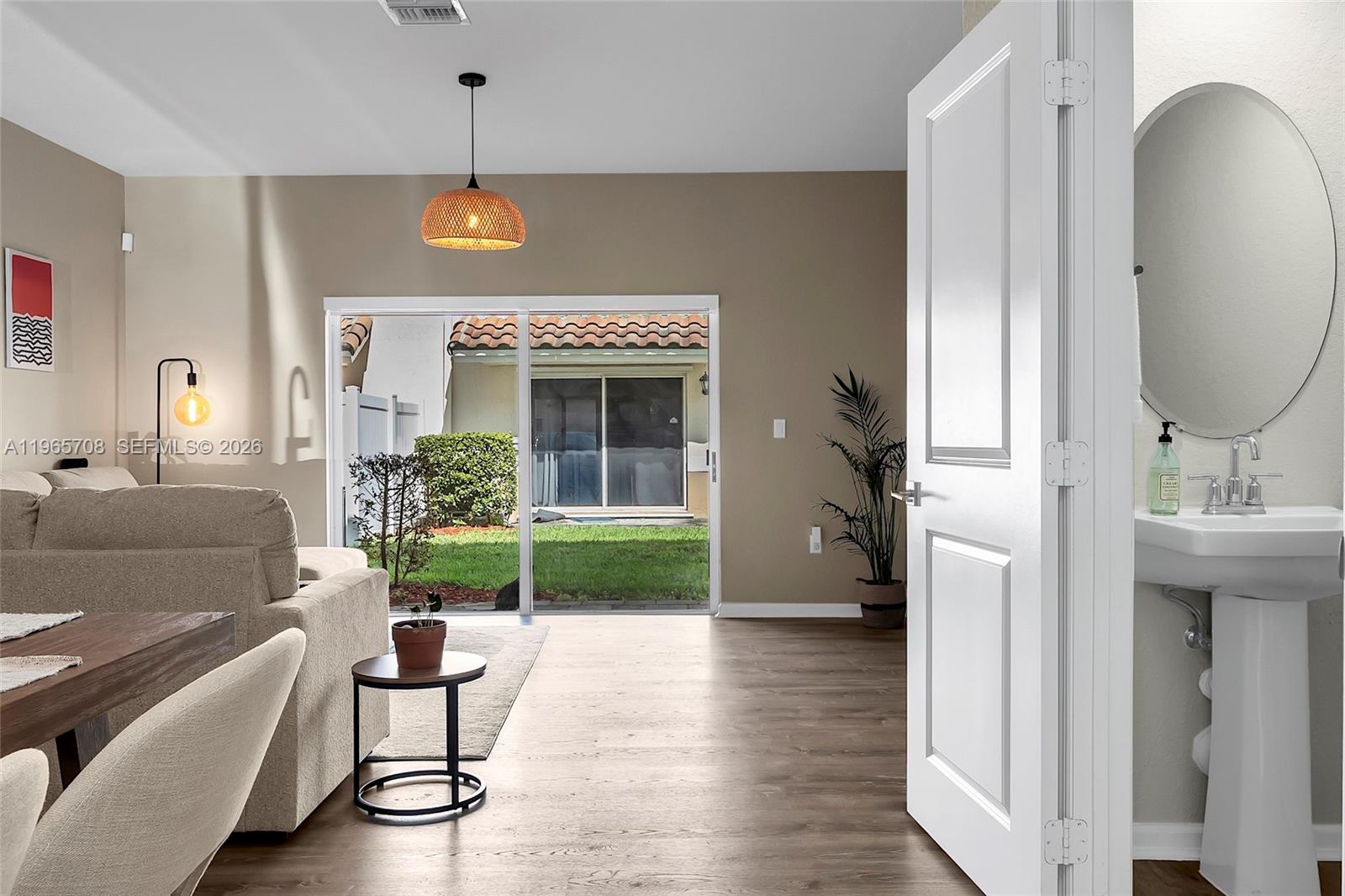 PRINCETON - Residential