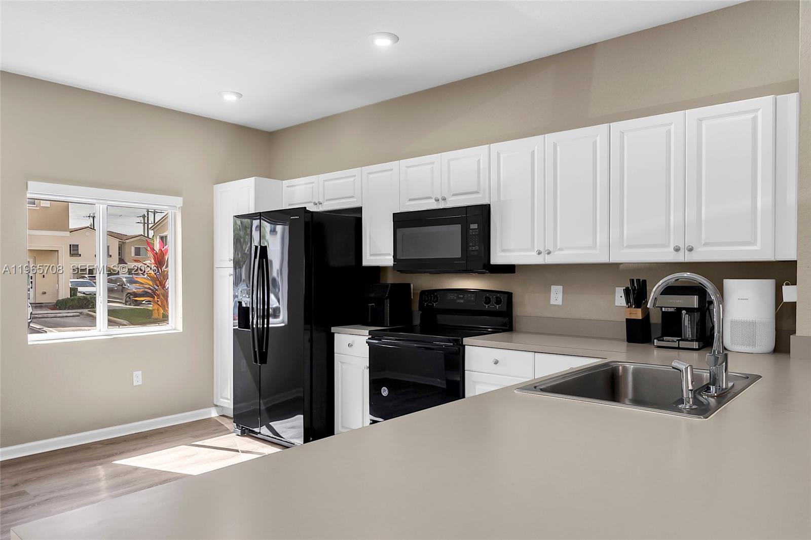 PRINCETON - Residential