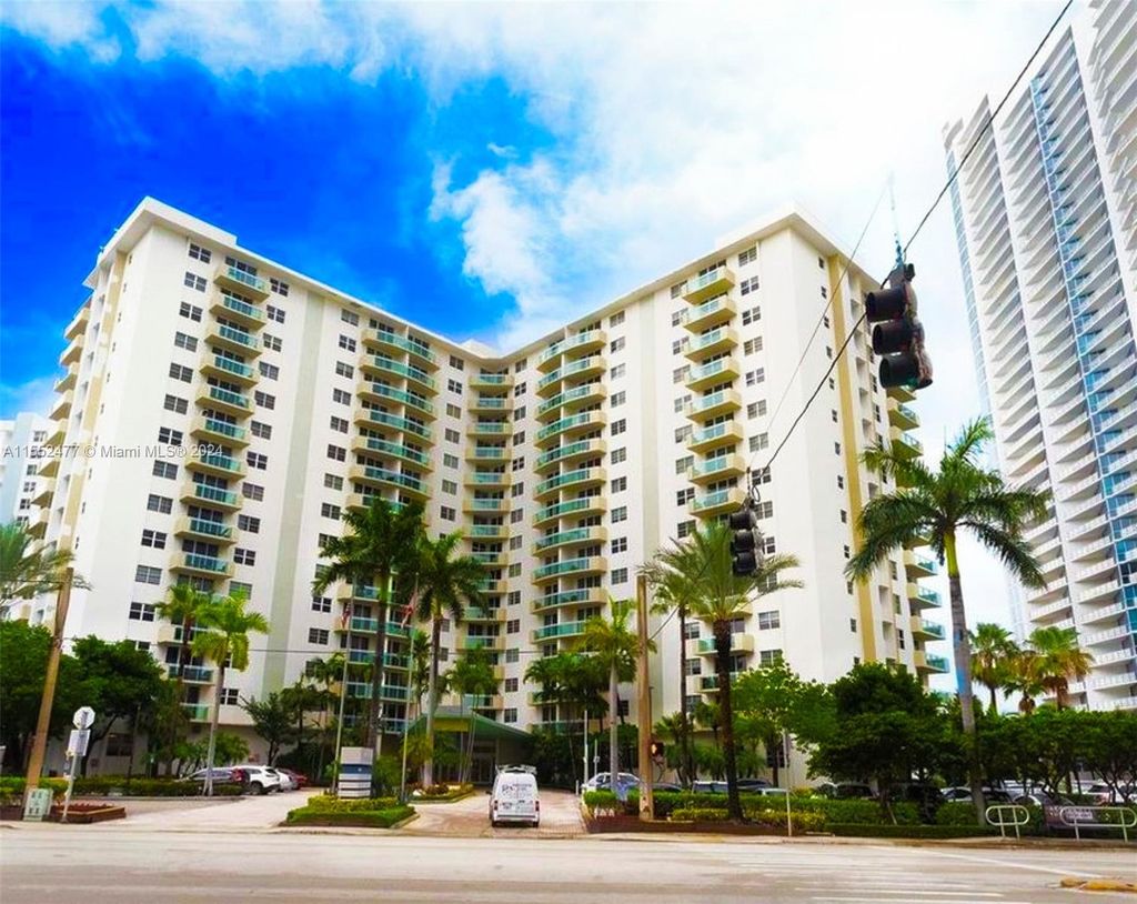 Photo of 3001 S Ocean Dr #1041, Hollywood, FL 33019 (MLS # A11552477)