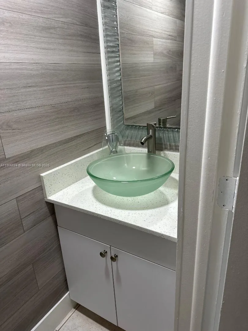 Miami, Florida 33183, United States, 2 Bedrooms Bedrooms, ,2 BathroomsBathrooms,Residential,Active,134301