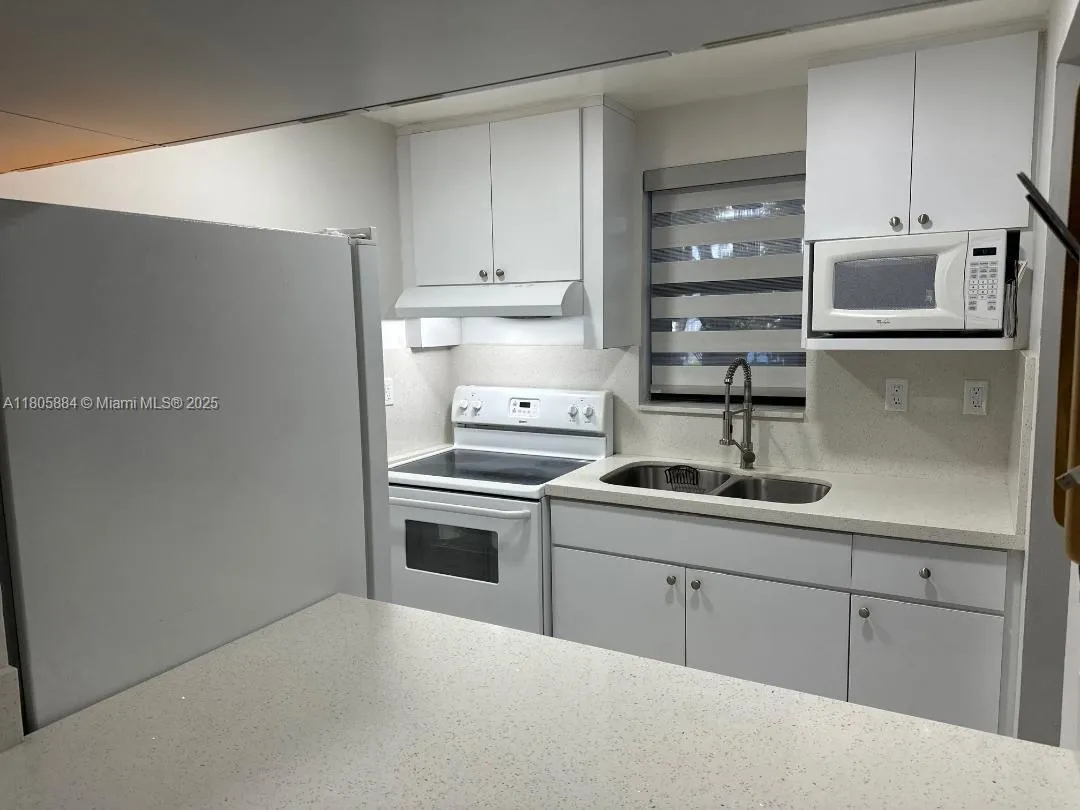 Miami, Florida 33183, United States, 2 Bedrooms Bedrooms, ,2 BathroomsBathrooms,Residential,Active,134301