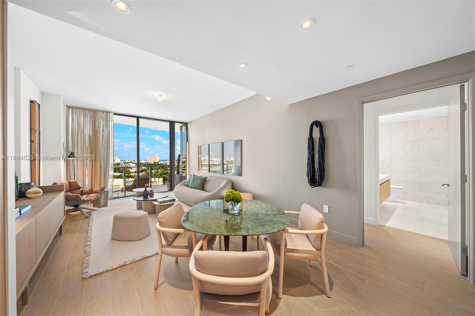 FIVE PARK - Residential