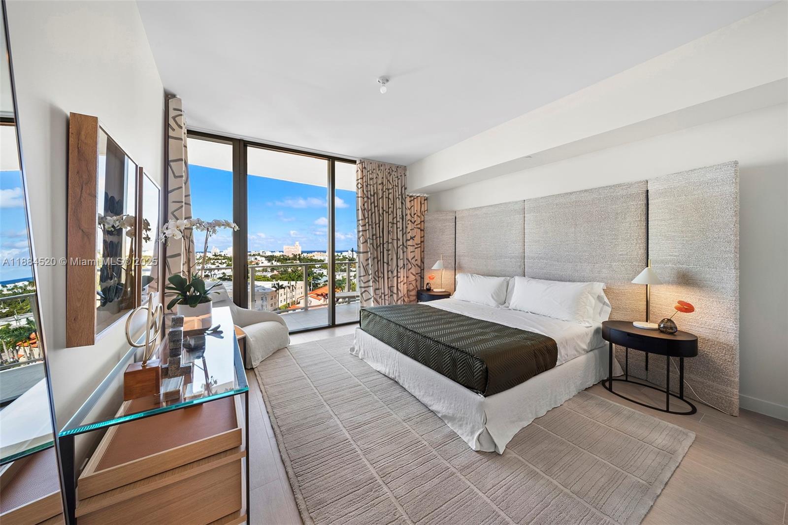 FIVE PARK - Residential