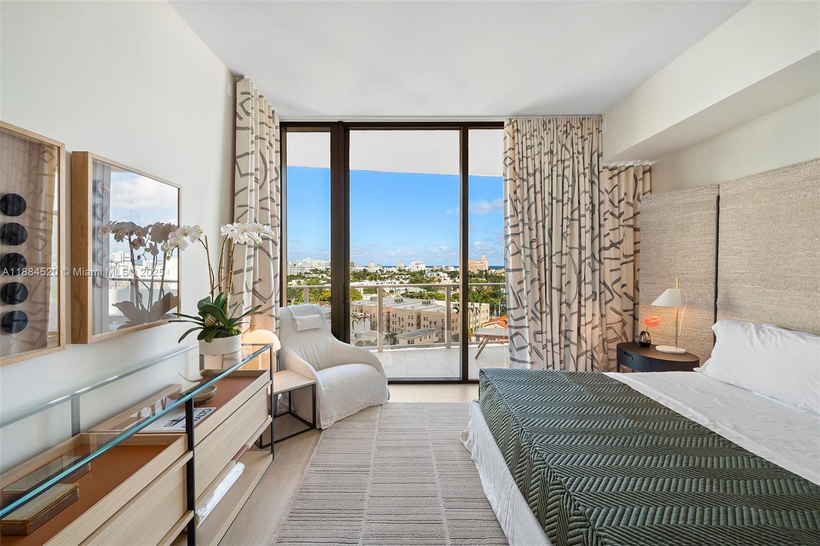 FIVE PARK - Residential