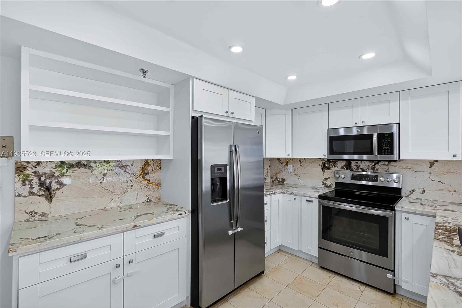 520 Brickell Key Dr A604