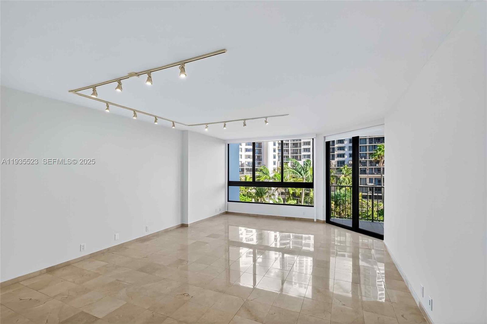 520 Brickell Key Dr A604