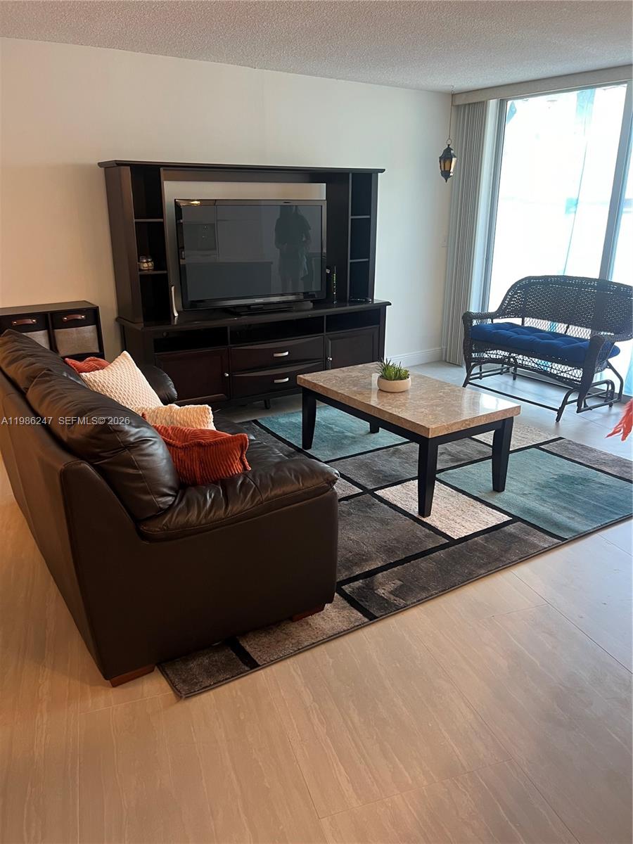 LAKE POINT TOWER CONDOMIN - Residential