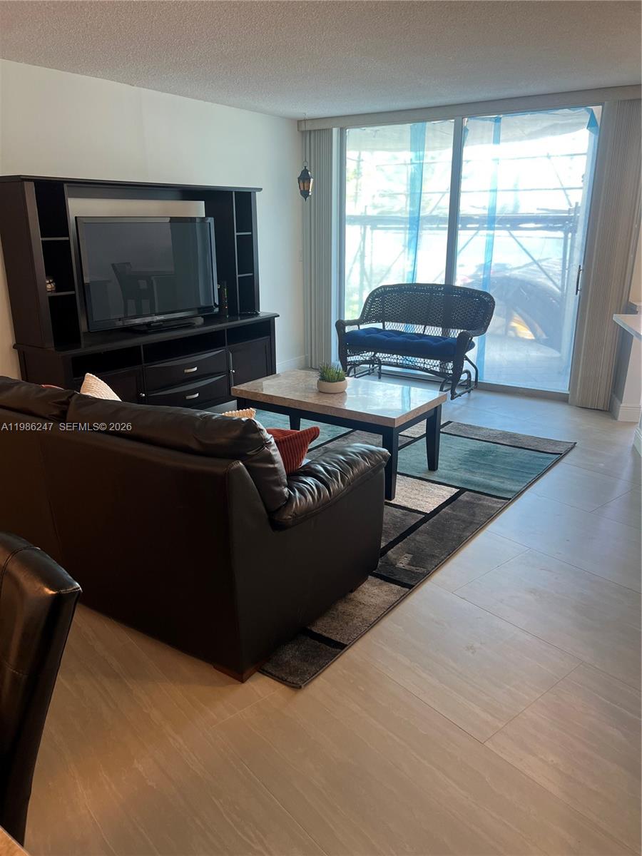 LAKE POINT TOWER CONDOMIN - Residential