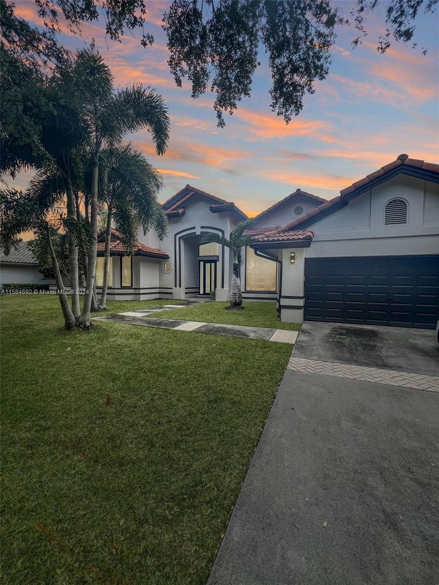 COUNTRY ISLES - Residential
