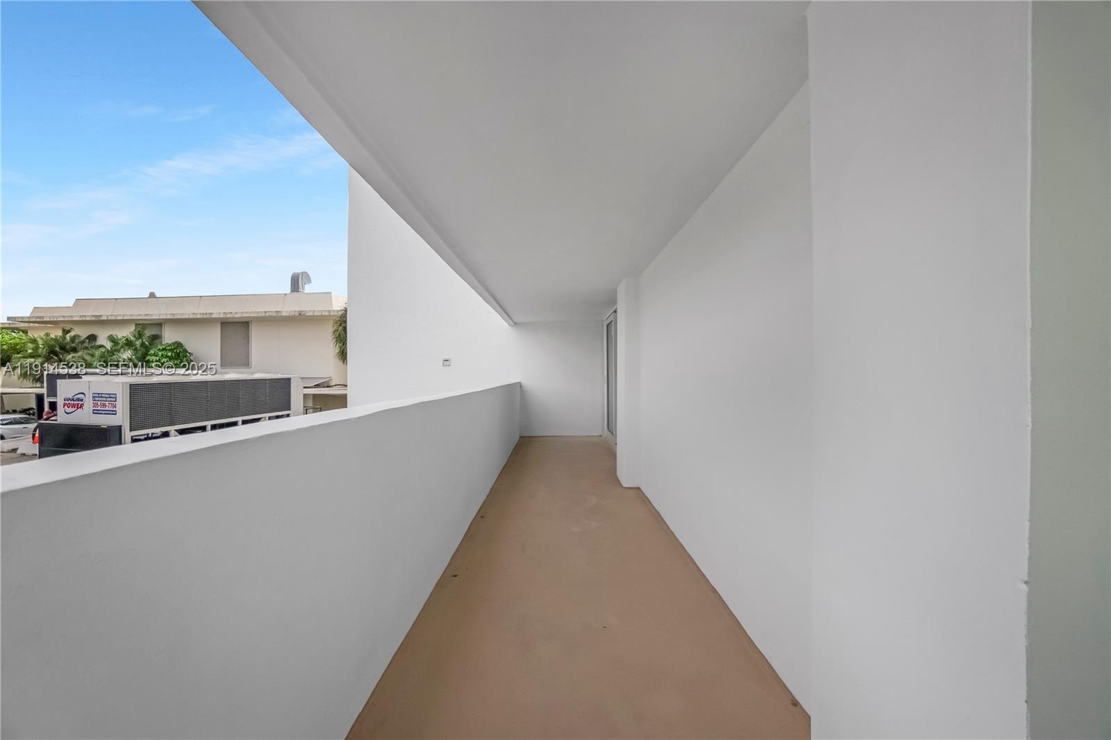 ARLEN HOUSE WEST CONDO - Residential