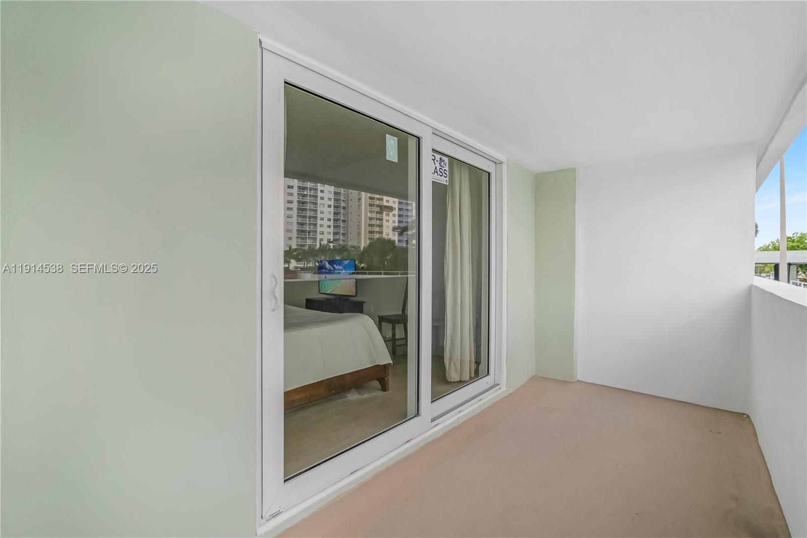 ARLEN HOUSE WEST CONDO - Residential