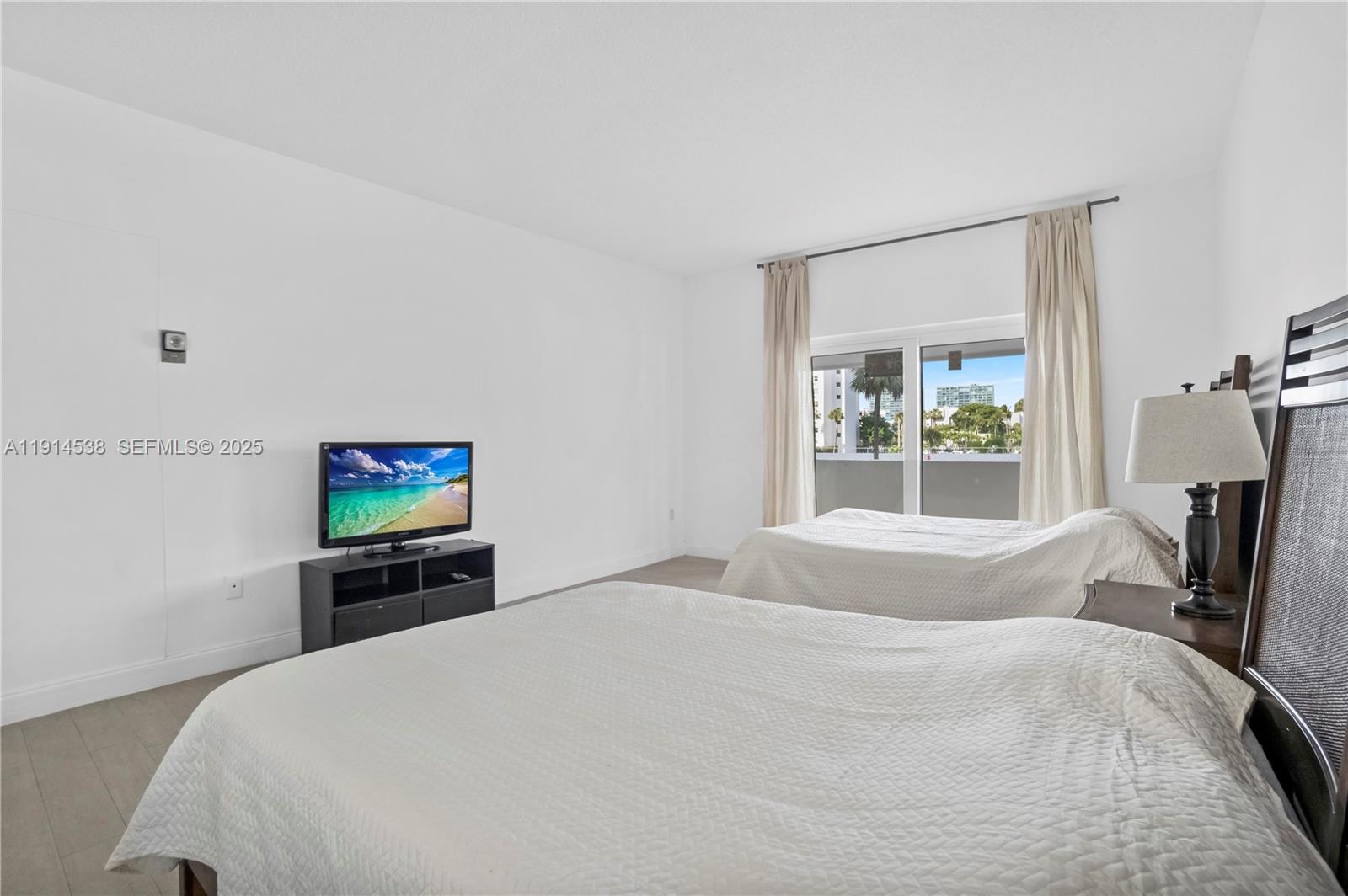 ARLEN HOUSE WEST CONDO - Residential