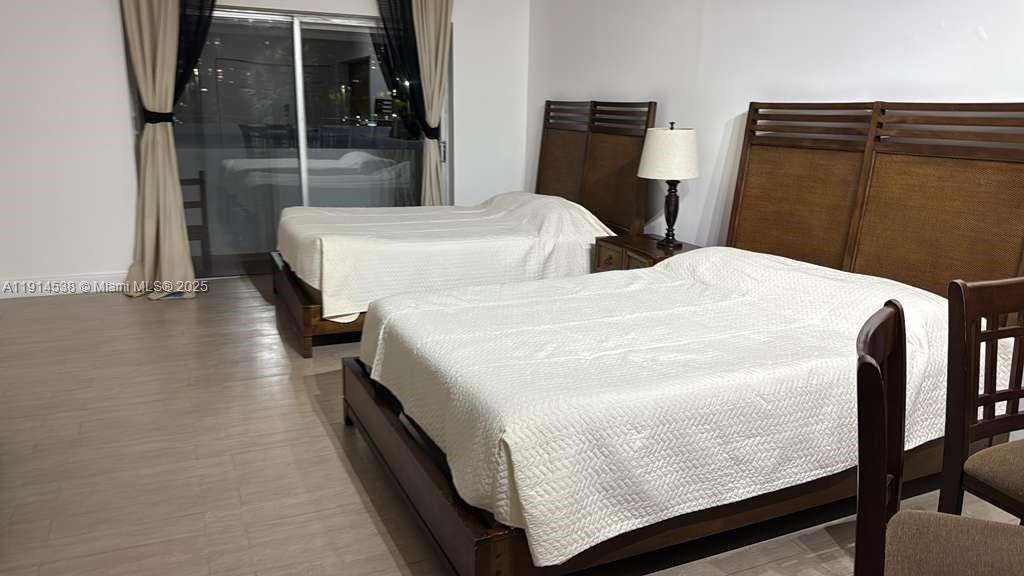 ARLEN HOUSE WEST CONDO - Residential