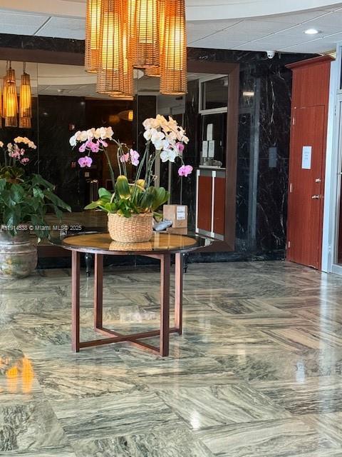 ARLEN HOUSE WEST CONDO - Residential