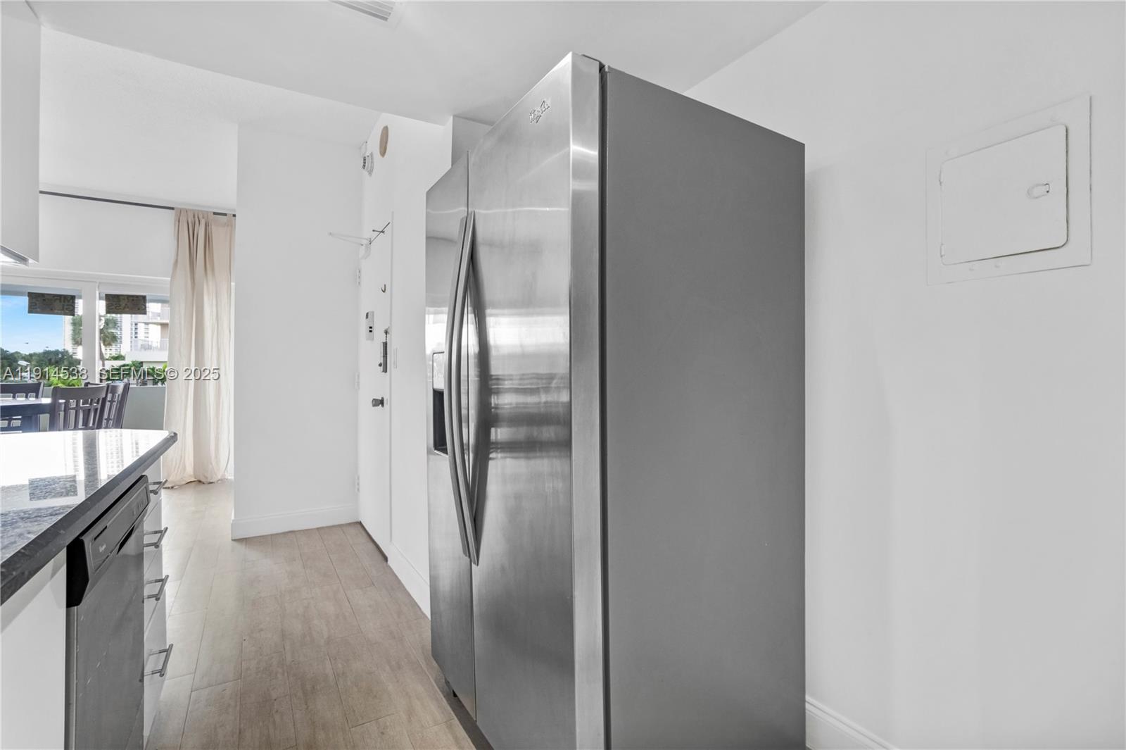 ARLEN HOUSE WEST CONDO - Residential