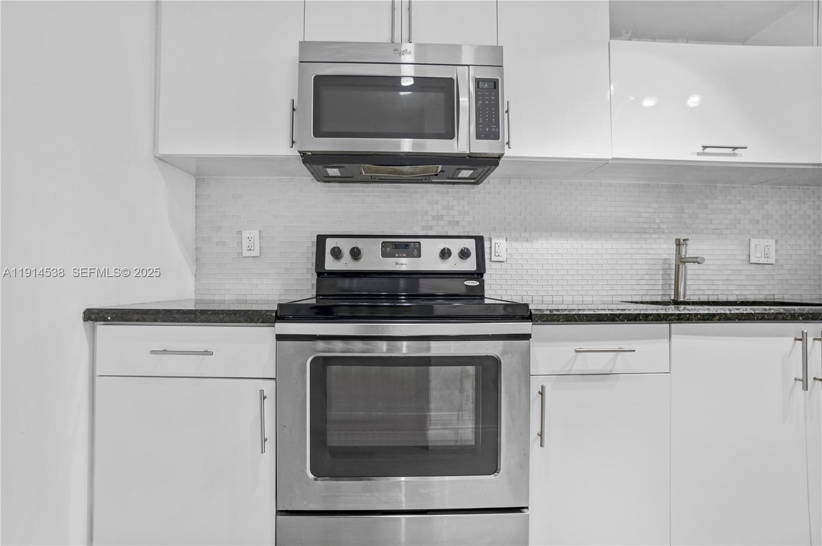 ARLEN HOUSE WEST CONDO - Residential