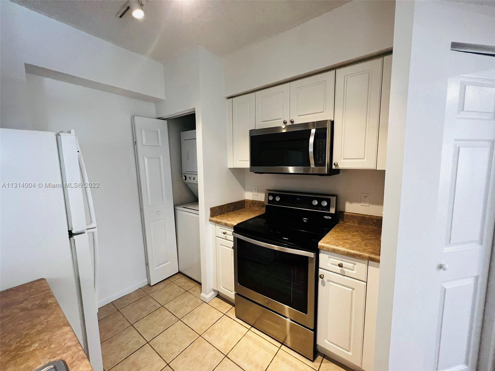 PORTO BELLAGIO CONDO - Residential Lease