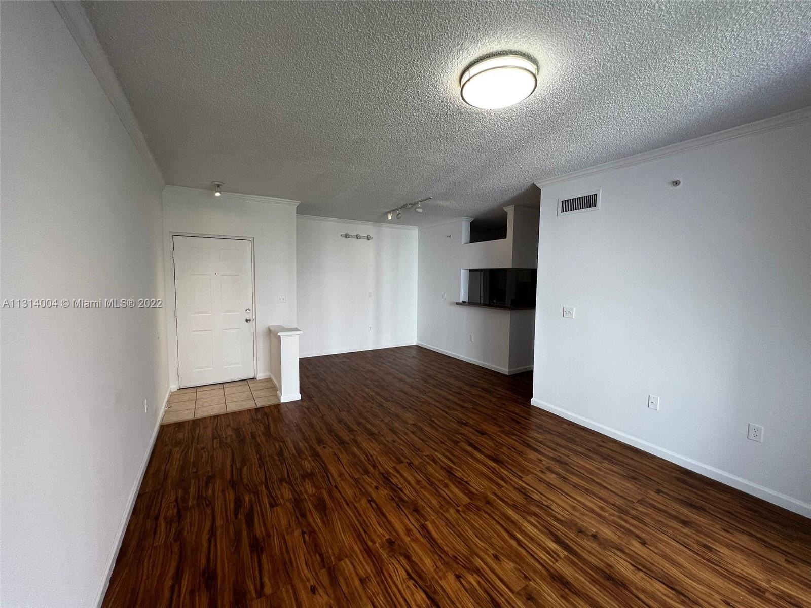 PORTO BELLAGIO CONDO - Residential Lease