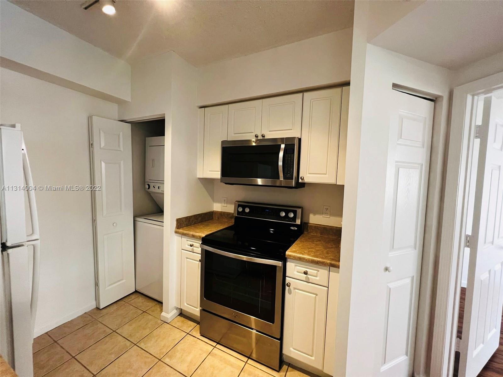 PORTO BELLAGIO CONDO - Residential Lease